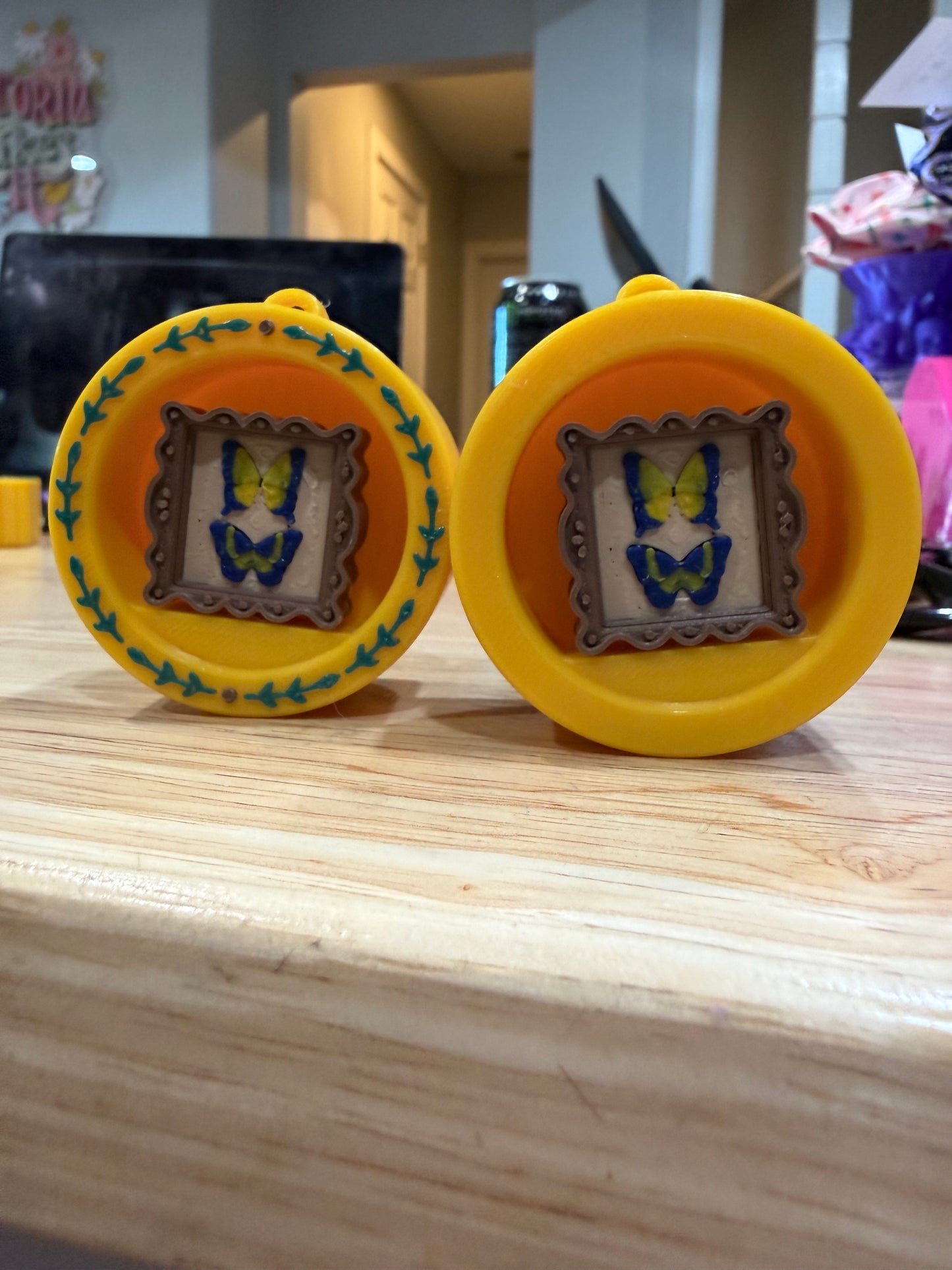Butterfly frame