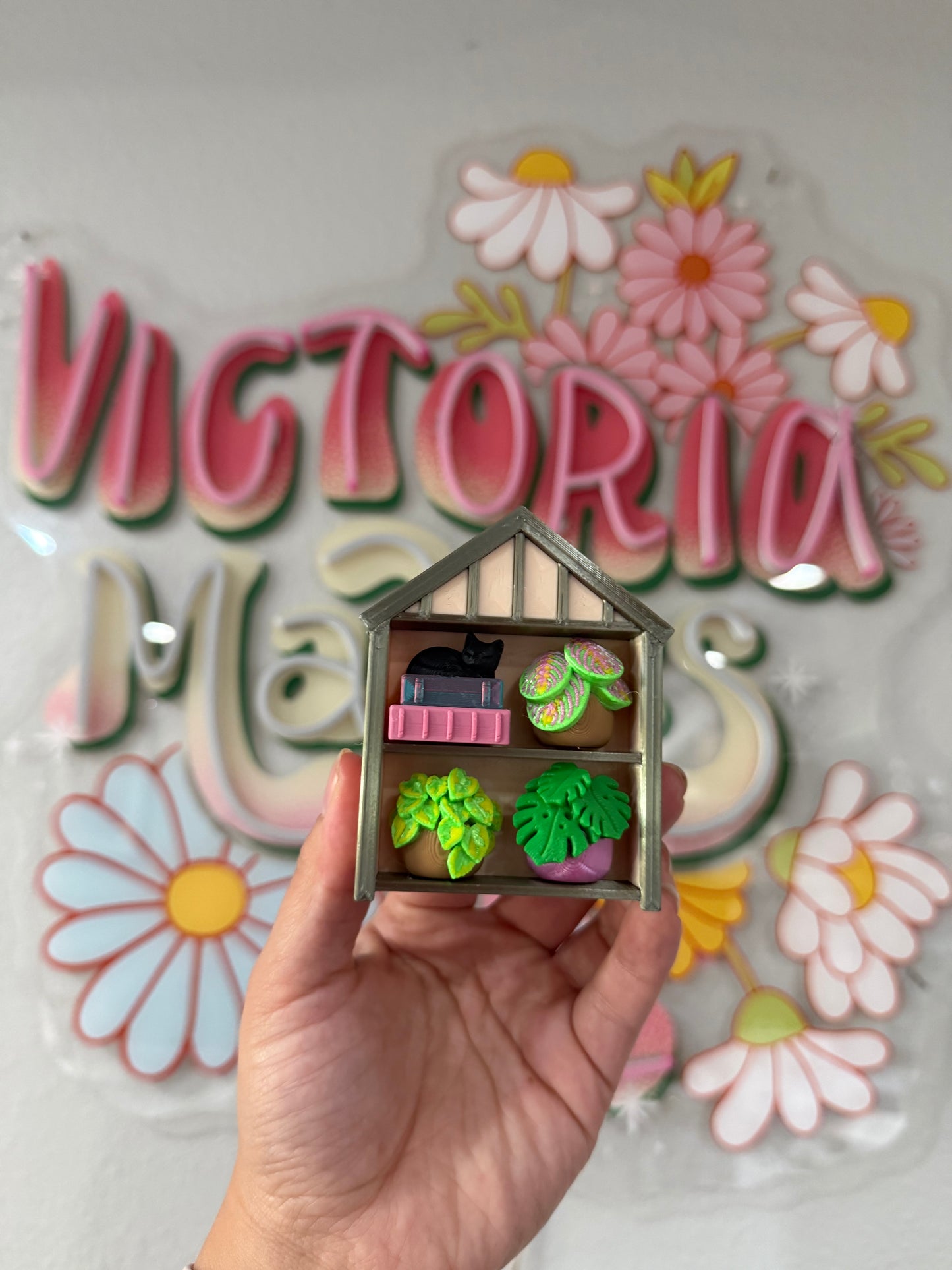 Small greenhouse clicker 1