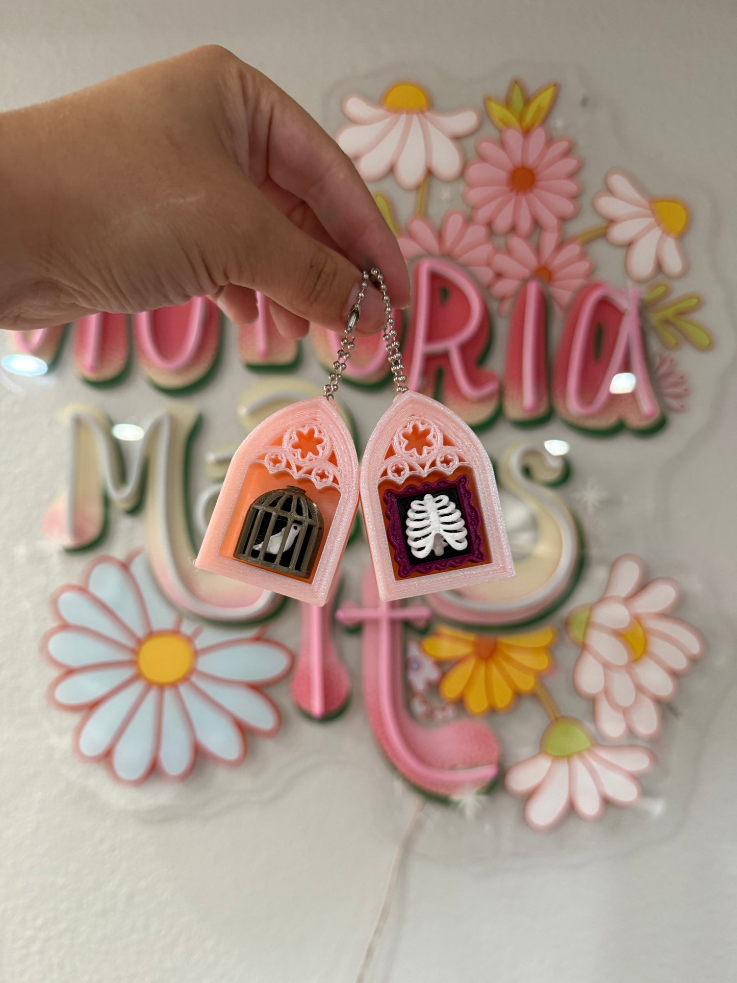 Pink gothic frame clicker