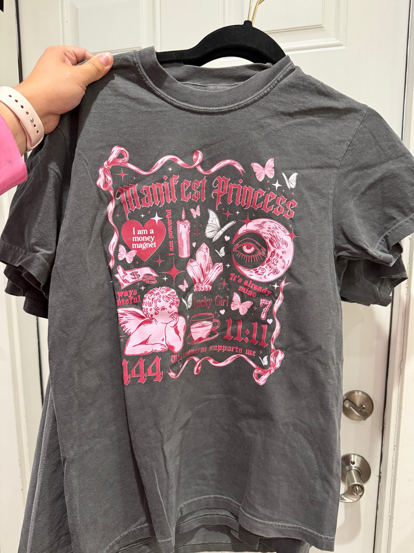 Manifest princess tee