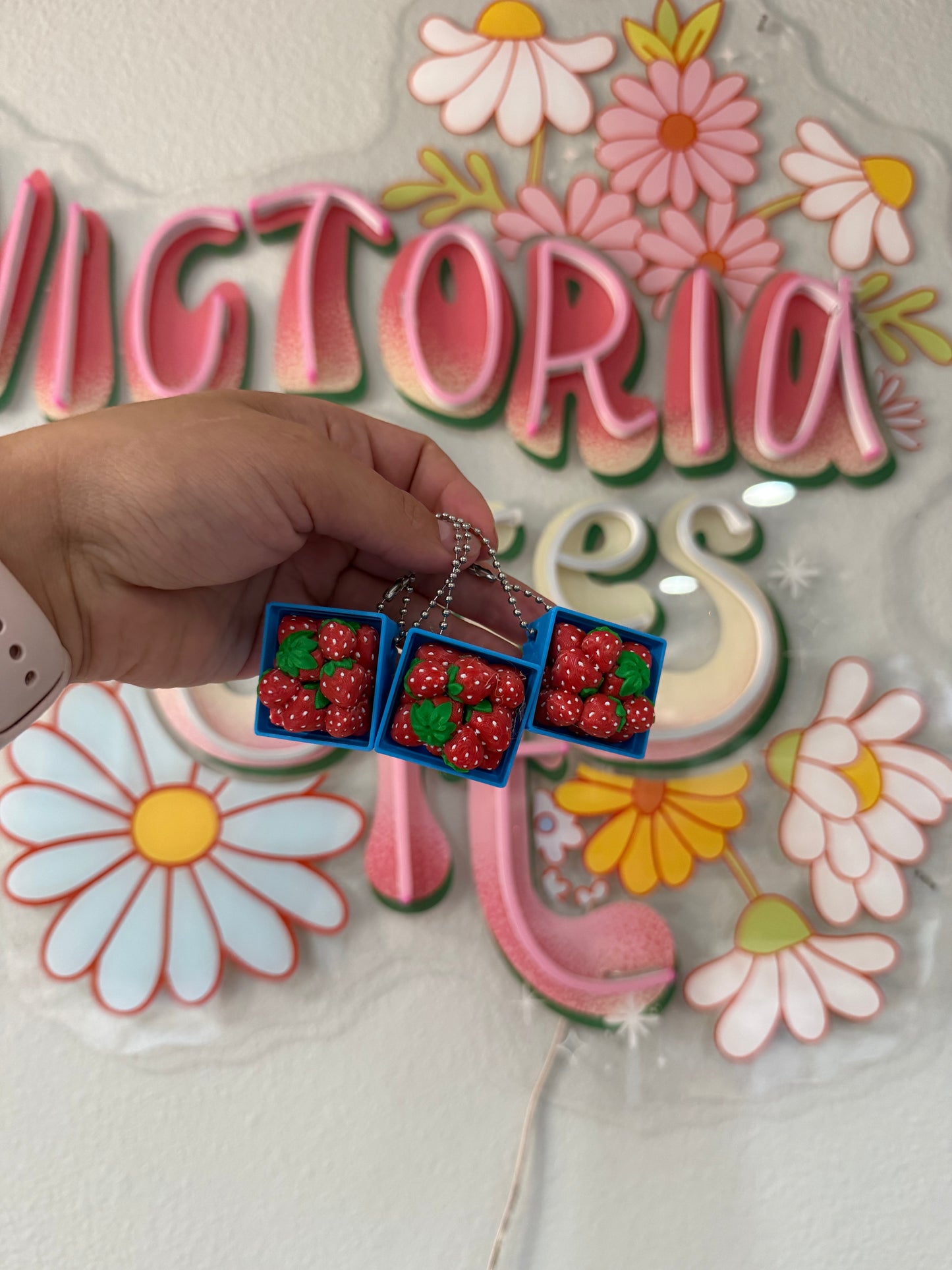 Strawberry basket clickers blue