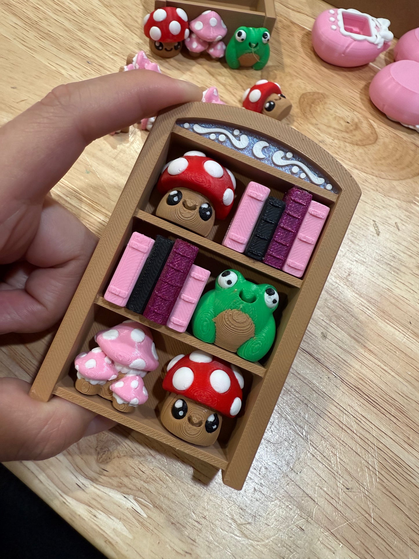 Large Bookshelf clicker