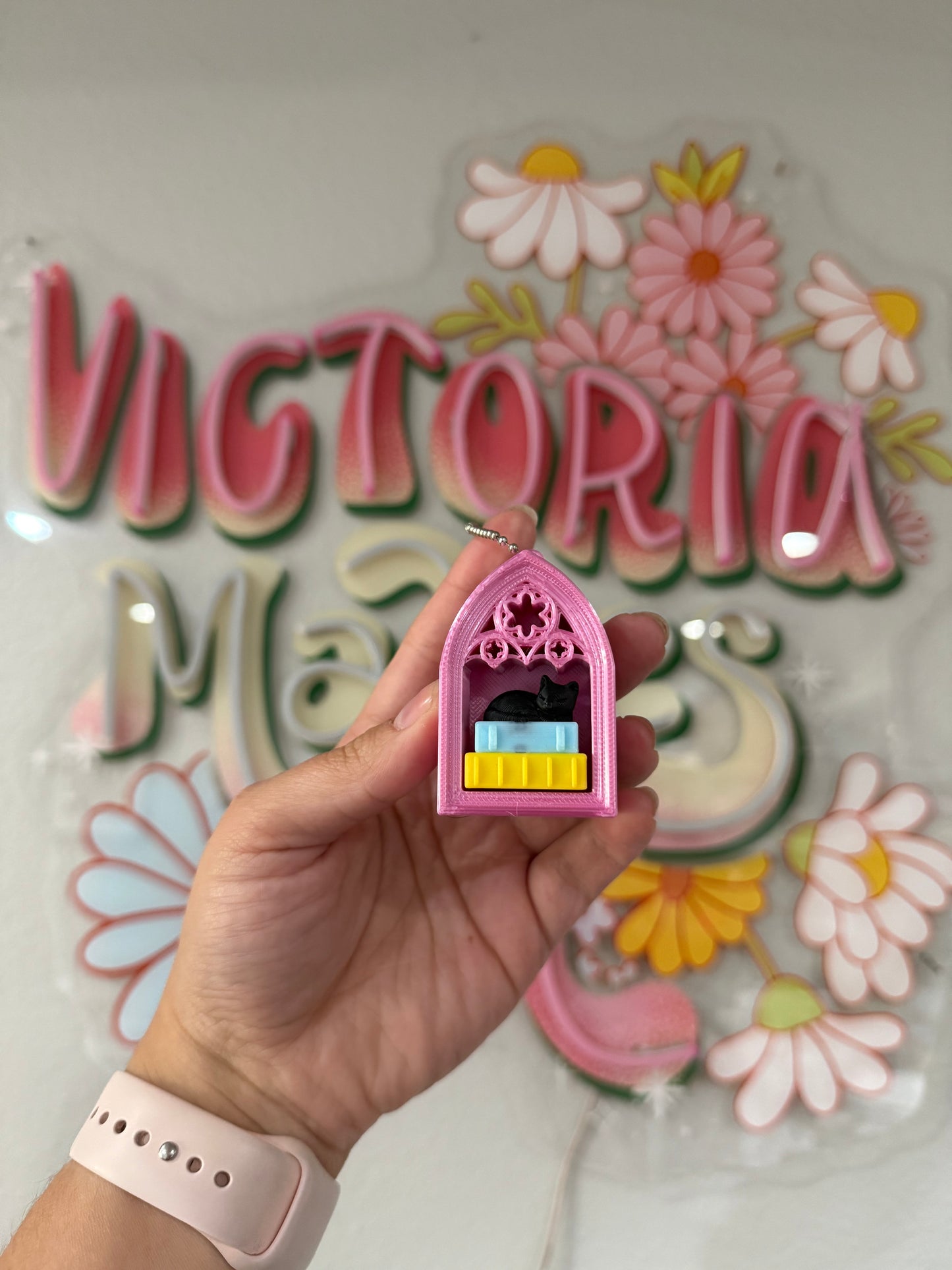 Pink gothic frame clicker cat