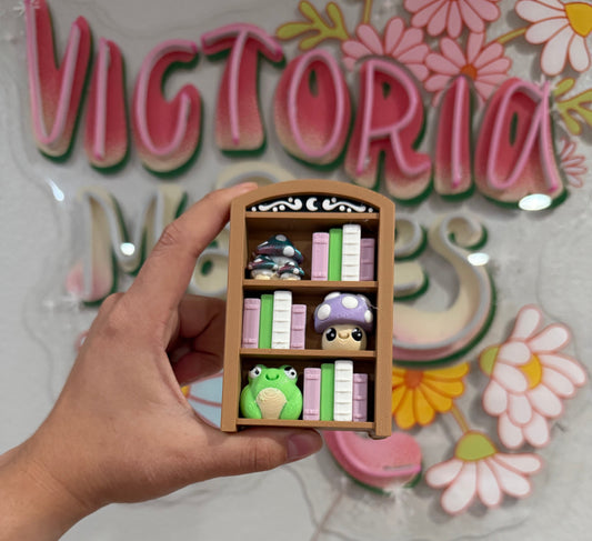 Large Bookshelf clicker