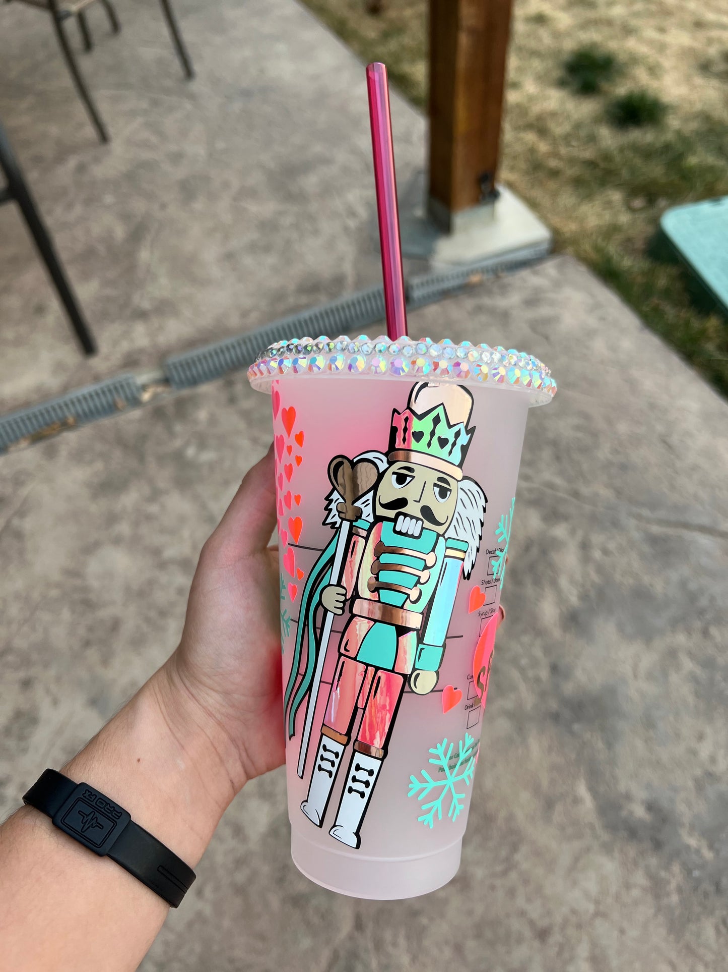 Nutcracker cold cup