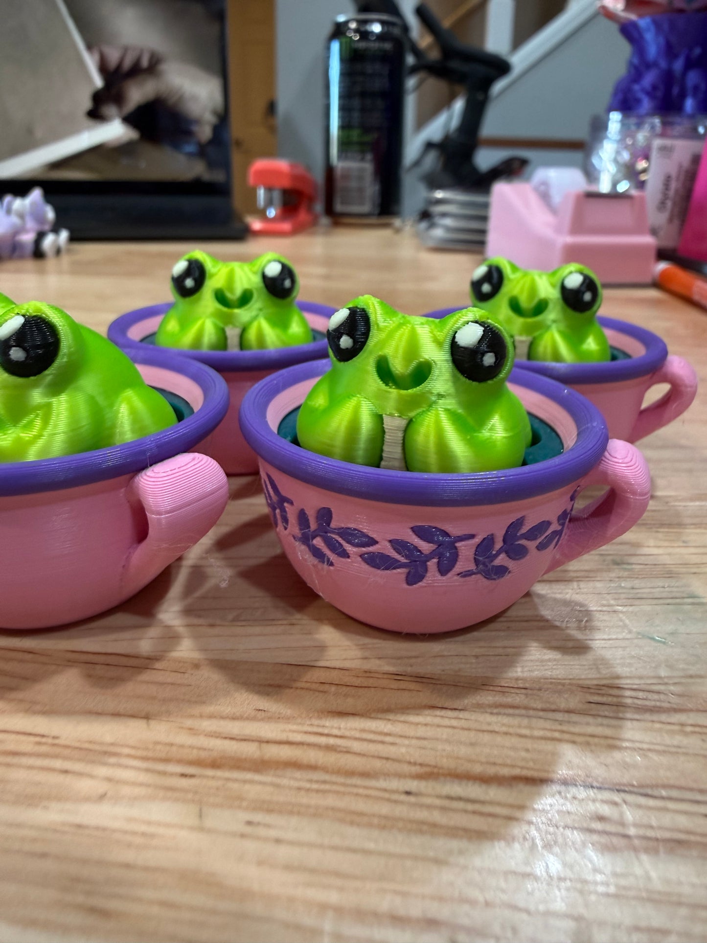 Teacup frog
