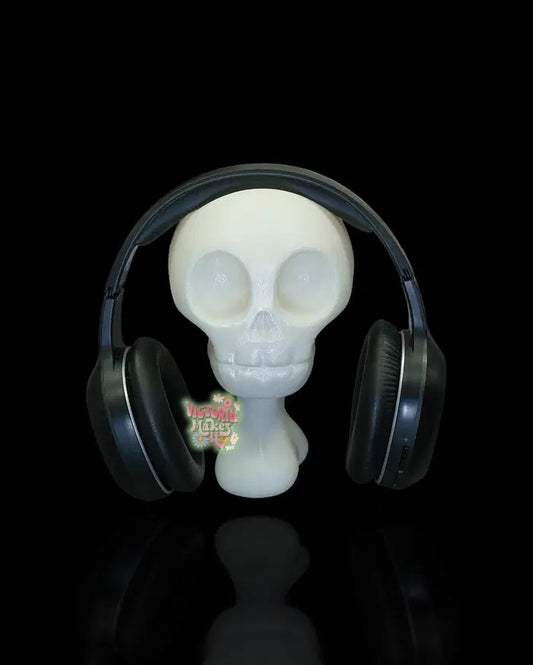 Skull headphone holder