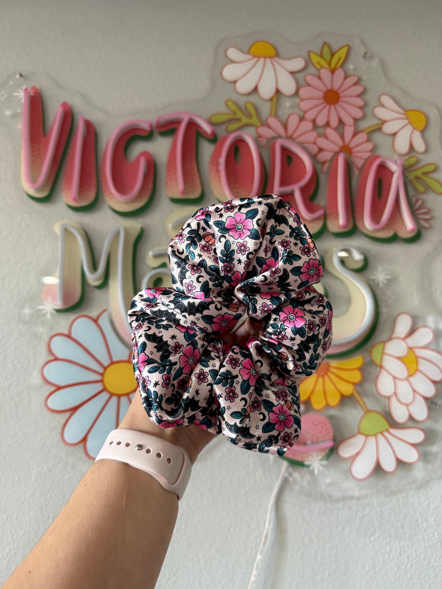 Floral bats