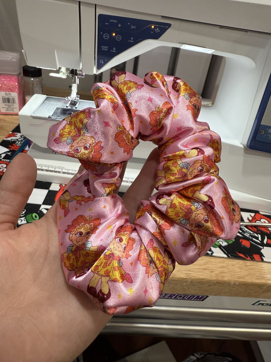 Ms piggy satin scrunchie