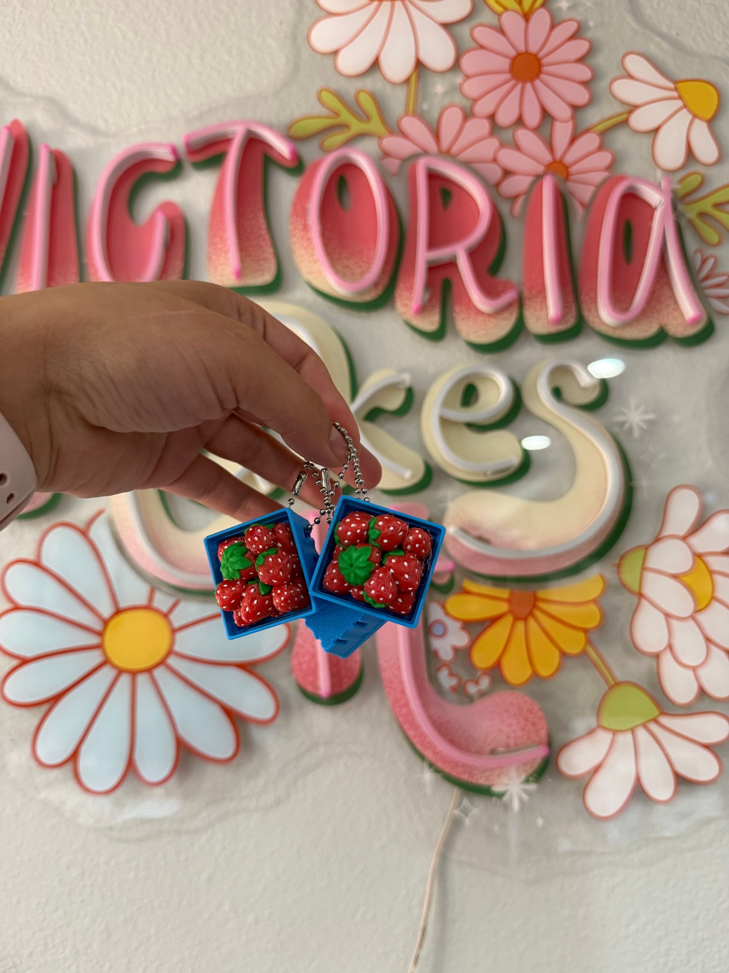 Strawberry basket clickers blue